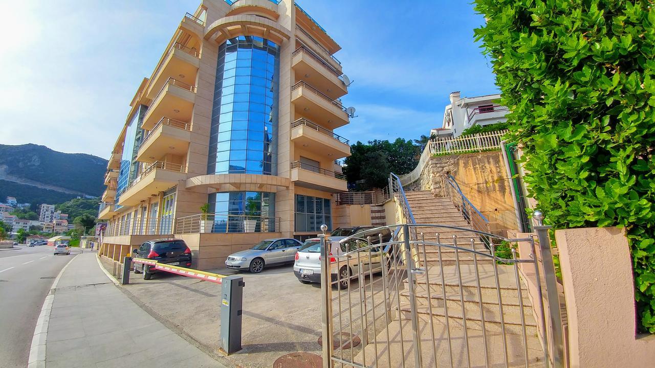 Apartment Luxury Becici Budva